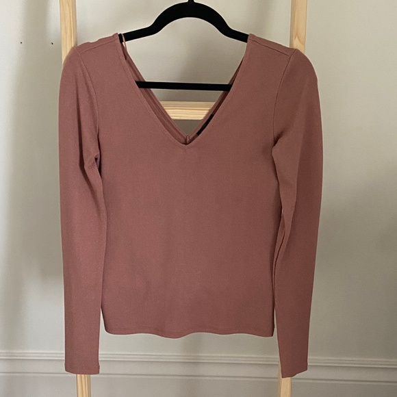 Dynamite Twist Back Top - Picture 6 of 7